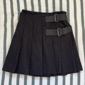 Burberry Gray Wool Pleated Buckled Skirt